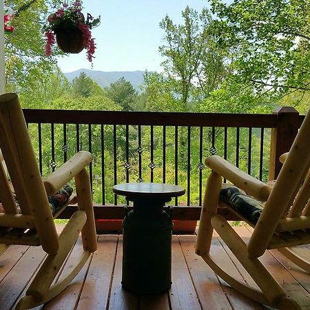 Almost Heaven Bed & Breakfast Waynesville Extérieur photo