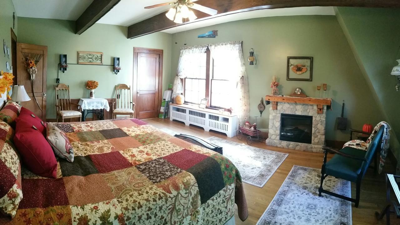 Almost Heaven Bed & Breakfast Waynesville Extérieur photo