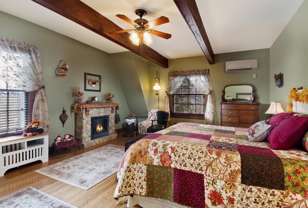 Almost Heaven Bed & Breakfast Waynesville Extérieur photo