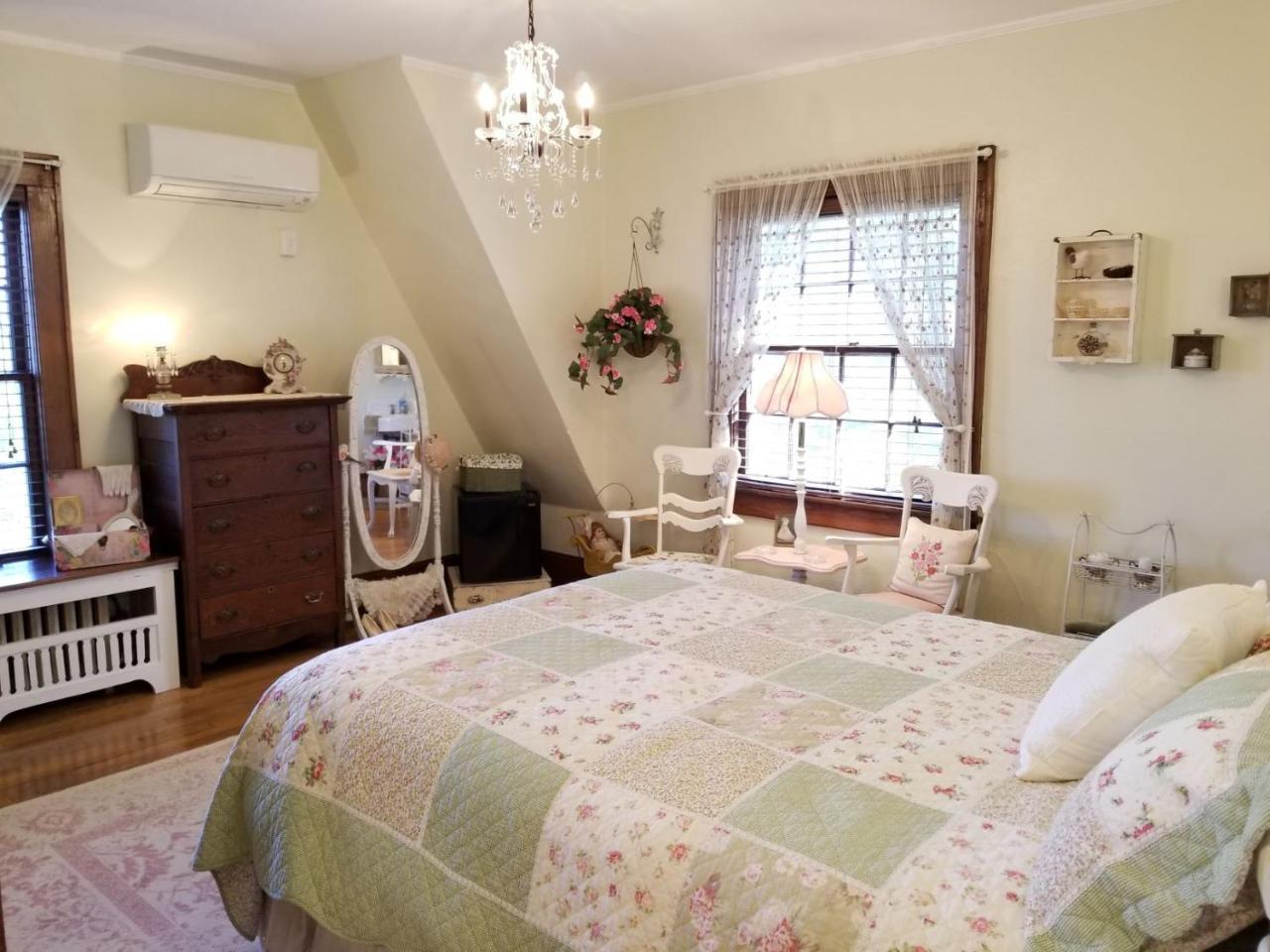 Almost Heaven Bed & Breakfast Waynesville Extérieur photo